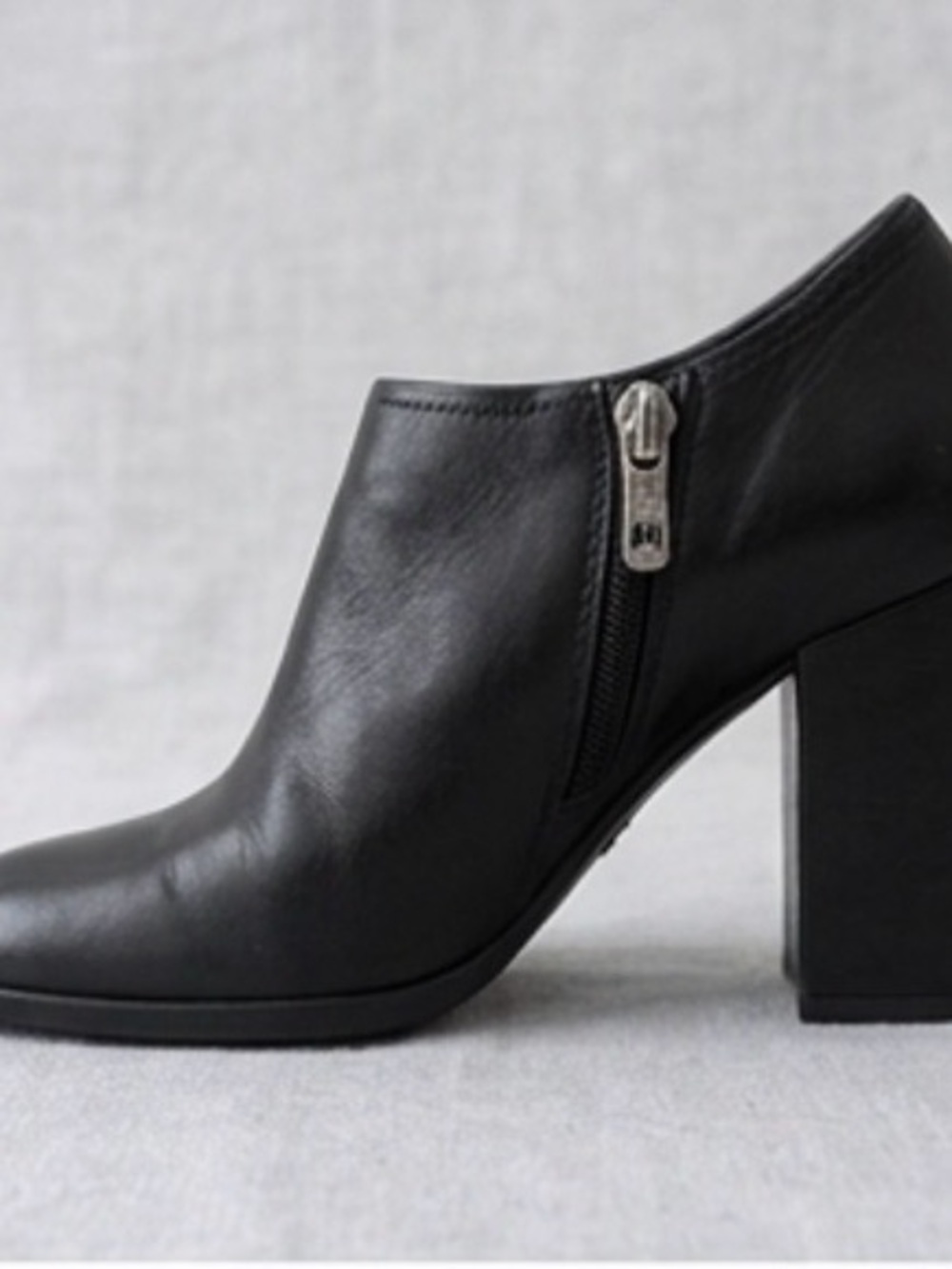 Prada Black Leather Ankle Boots Block Heel Zip Booties EU 39 / US 9 NWOT - Picture 9 of 10